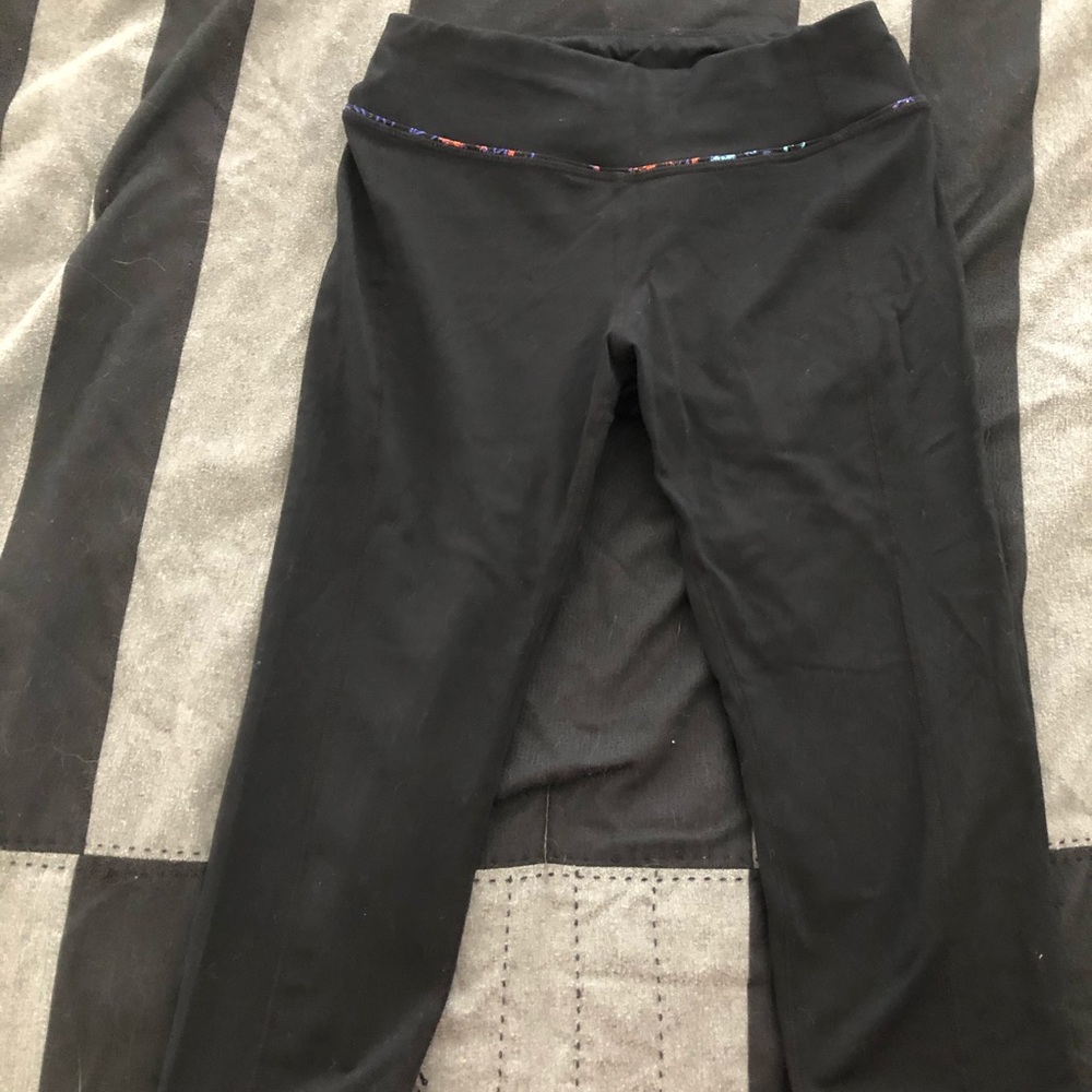 Ajisai black capri Gorpcore athleisure leggings size M mid rise stretch athletic